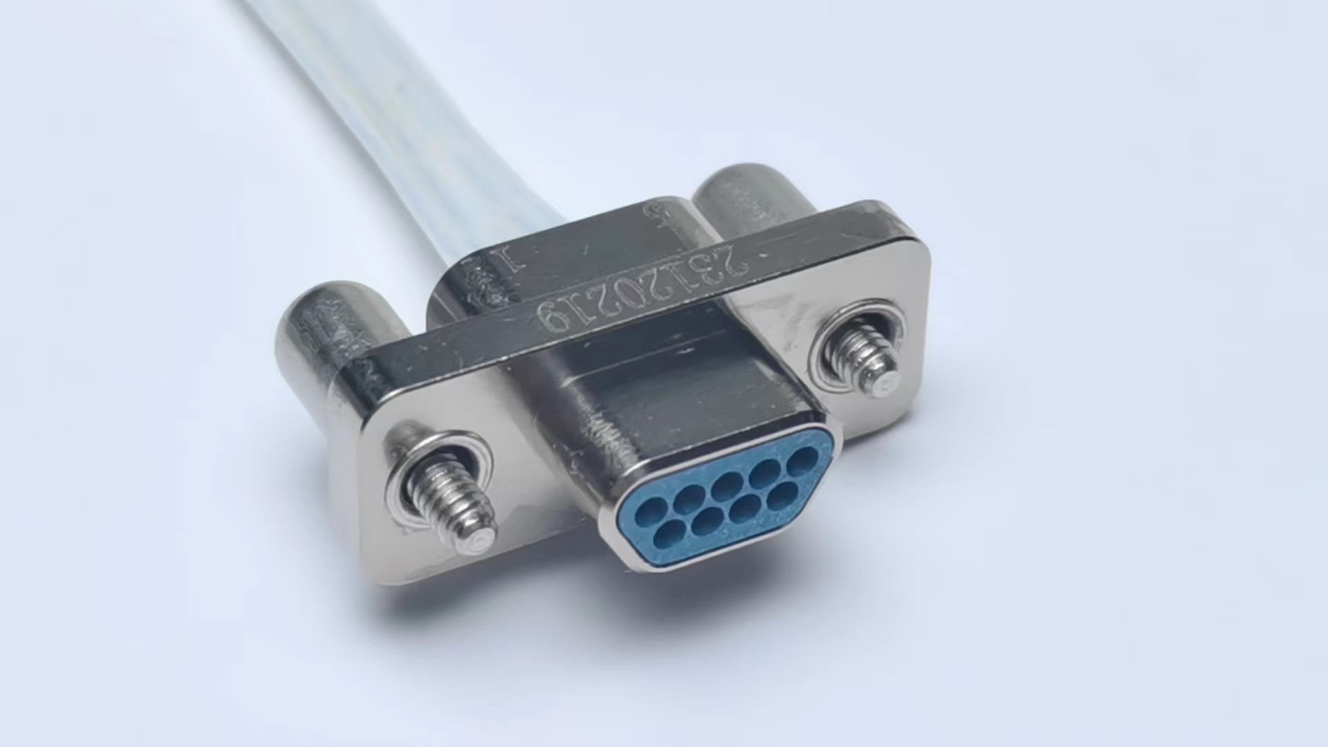 Электроконнекторы серии J30J с комбинированным подключением малого и большого тока（Тип обжима/Сварной тип）