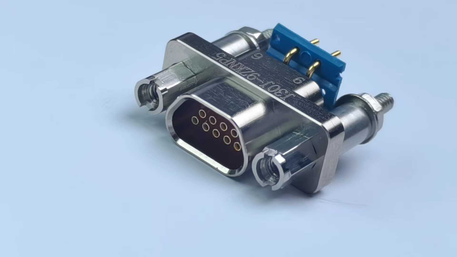 Серия J30J микроматричных электрических соединителей со стержнями из сплетенной проволоки（Модифицированный продукт серии с быстрым замком/Продукт с инверсией штырей и гнезд/Продукт с клеевым герметичным уплотнением）