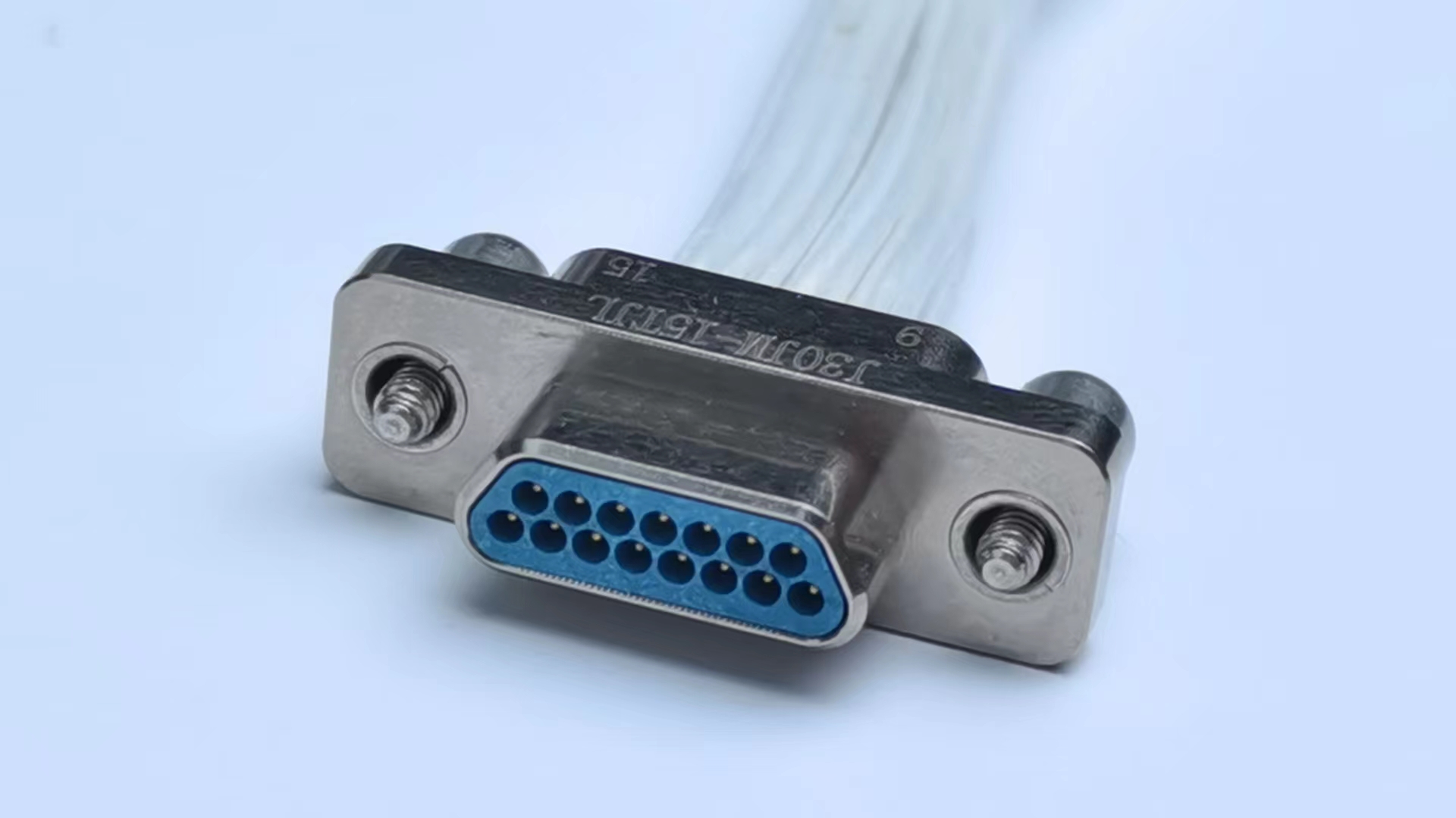 Электроконнекторы серии J30J с комбинированным подключением малого и большого тока（Изогнутая печатная плата/J30J-A3 Зажим для кабеля）