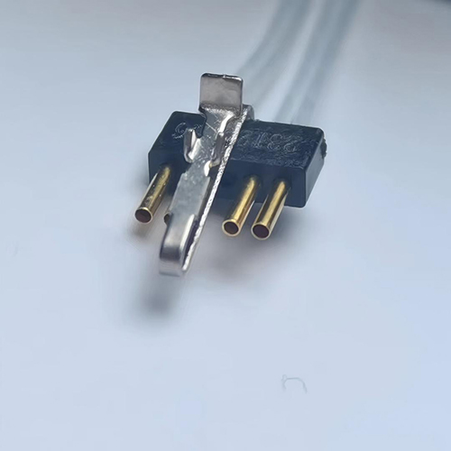 Серия J103 включает в себя прямоугольный соединитель