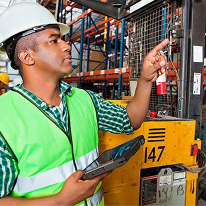 Идеальное защищенное компьютерное решение для задач транспортировки и складской обработки материалов