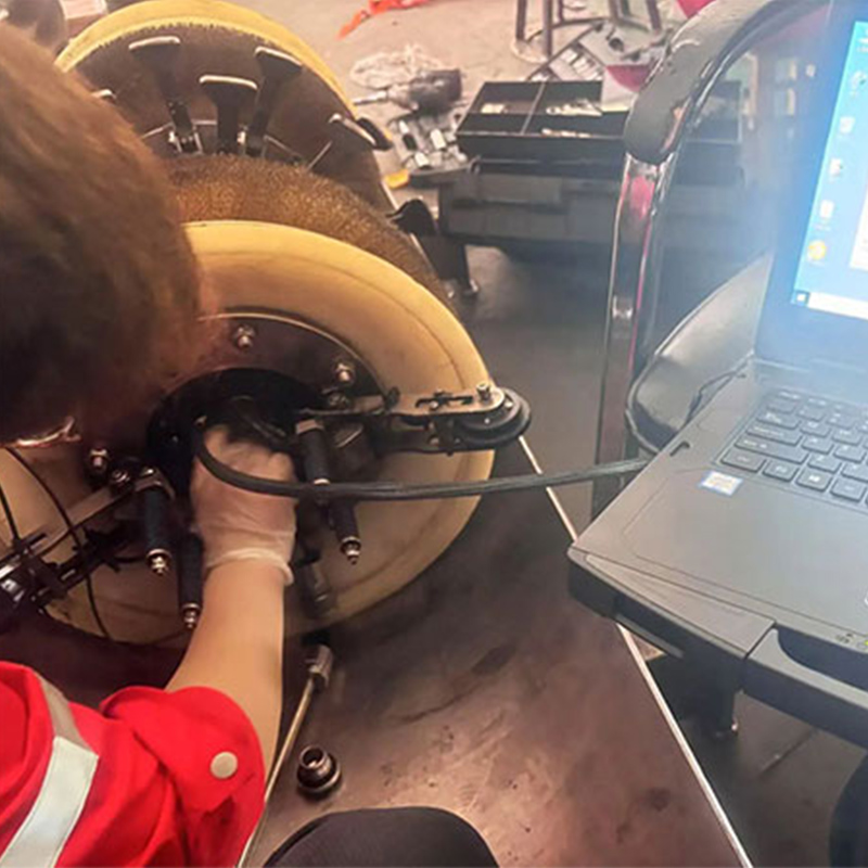 Преодолейте суровые условия окружающей среды с помощью защищенного ноутбука Getac S410: повышение эффективности обслуживания нефтепроводов