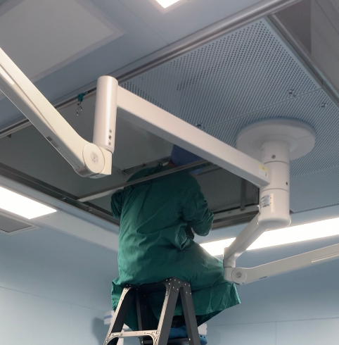 Компания Tongchuang Purification завершила проект по созданию чистых помещений для фармацевтической фирмы из Тяньцзиня: высокоэффективное решение для фильтрации обеспечивает соответствие модернизированного стерильного производства нормативным требованиям.