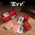 Изысканная упаковка из сигаретной коробки, игральные карты двух колод