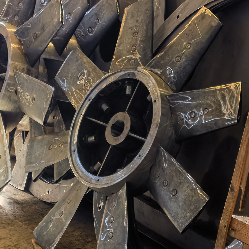 Рабочее колесо осевого вентилятора: Почему «сердце» системы требует идеальной точности?