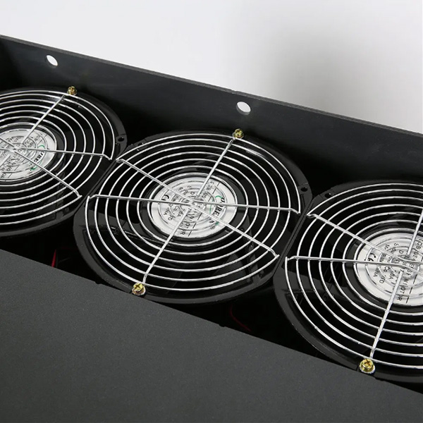 Высокопроизводительный векторный преобразователь частоты серии LP300A / LC410