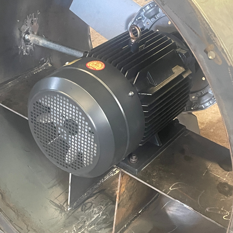Как выбрать двигатель осевого вентилятора для промышленной вентиляции: надежность, мощность и эффективность