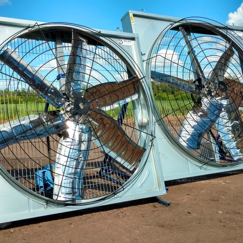 నిర్మించిన -ప్యానెల్ అభిమాని: గోడలు మరియు పైకప్పుల వెంటిలేషన్ కోసం అదృశ్య పరిష్కారం