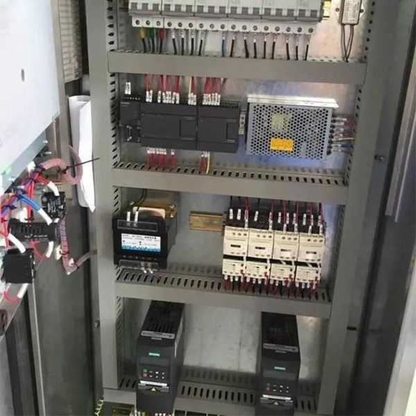 Высокопроизводительные векторные преобразователи частоты серий LC630A и LC640