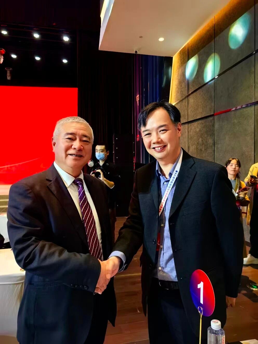 微信图片_2025-11-24_163009_521