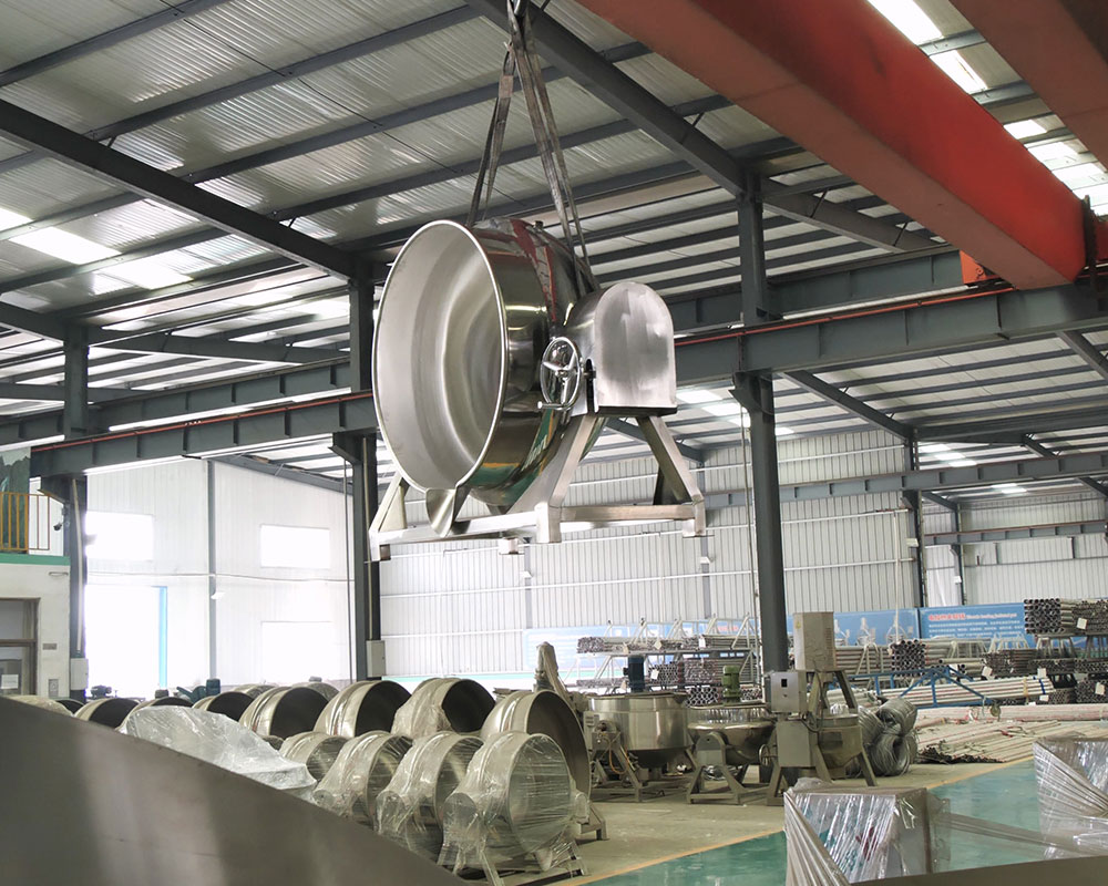 Небольшая опрокидывающаяся кастрюля с рубашкой из нержавеющей стали марки 304 — подходит как для коммерческого, так и для домашнего использования. Многофункциональная кухонная техника, напрямую с завода с более чем десятилетним опытом работы — надёжная и заслуживающая доверия! Добро пожаловать!