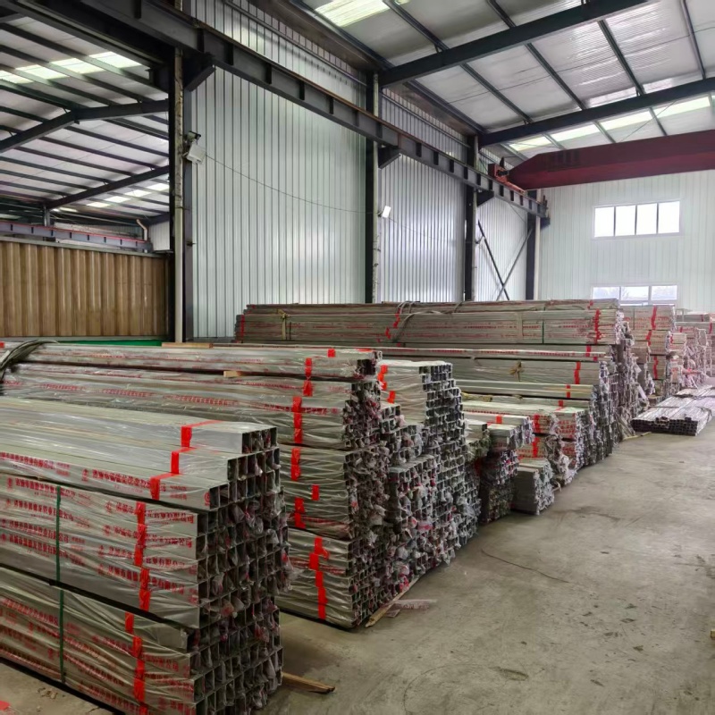 Трубы из нержавеющей стали по индивидуальному заказу с различными характеристиками и материалами, включая круглые, квадратные, большого диаметра, толстостенные и трубы специальной формы – от комплексного поставщика. Завод с более чем десятилетним опытом работы предлагает прямые продажи и заслуживает доверия! Добро пожаловать!