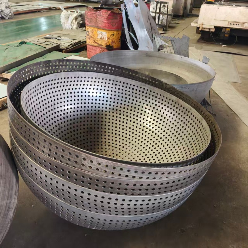 Изготовление на заказ полусферических крышек, ситечек, подвесных корзин и ящиков различных спецификаций и из различных материалов для котлов с рубашкой охлаждения – напрямую с нашего собственного завода!