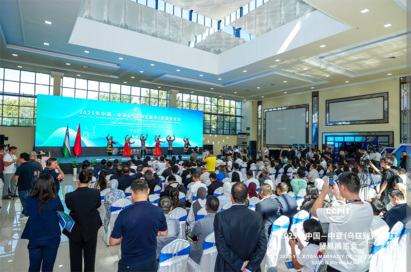 Группа компаний Juyuan представляет свои возможности на выставке в Центральной Азии, расширяя возможности сотрудничества (1)