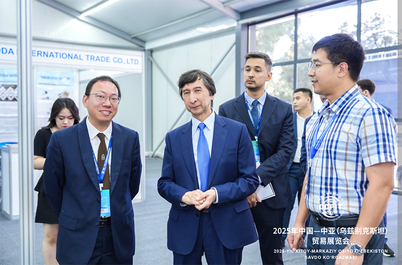 Группа компаний Juyuan представляет свои возможности на выставке в Центральной Азии, расширяя возможности сотрудничества (2)