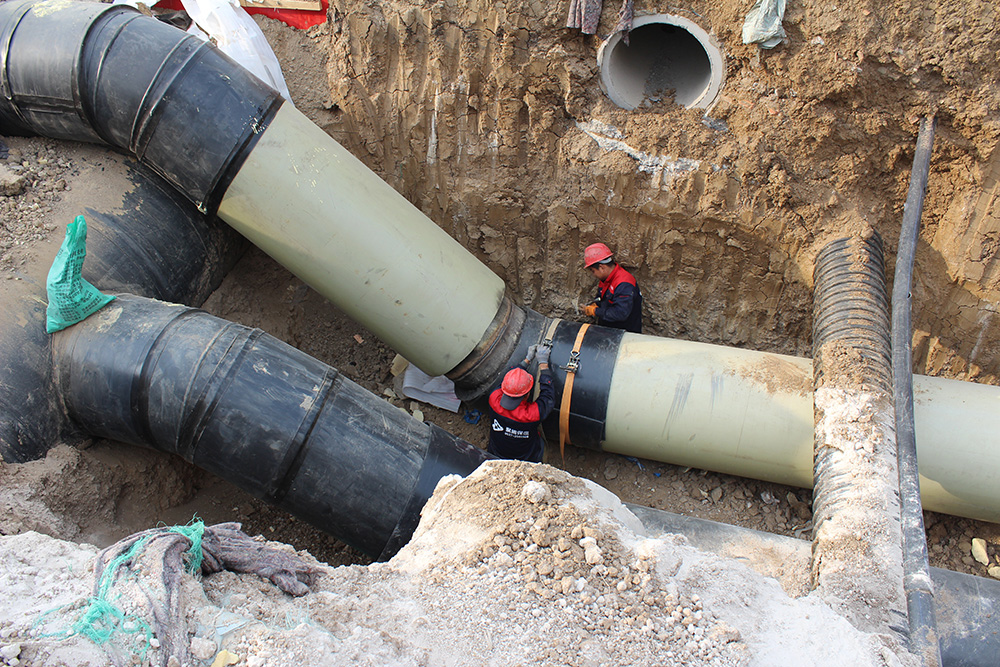 Процесс соединения труб с полиуретановой изоляцией (2)