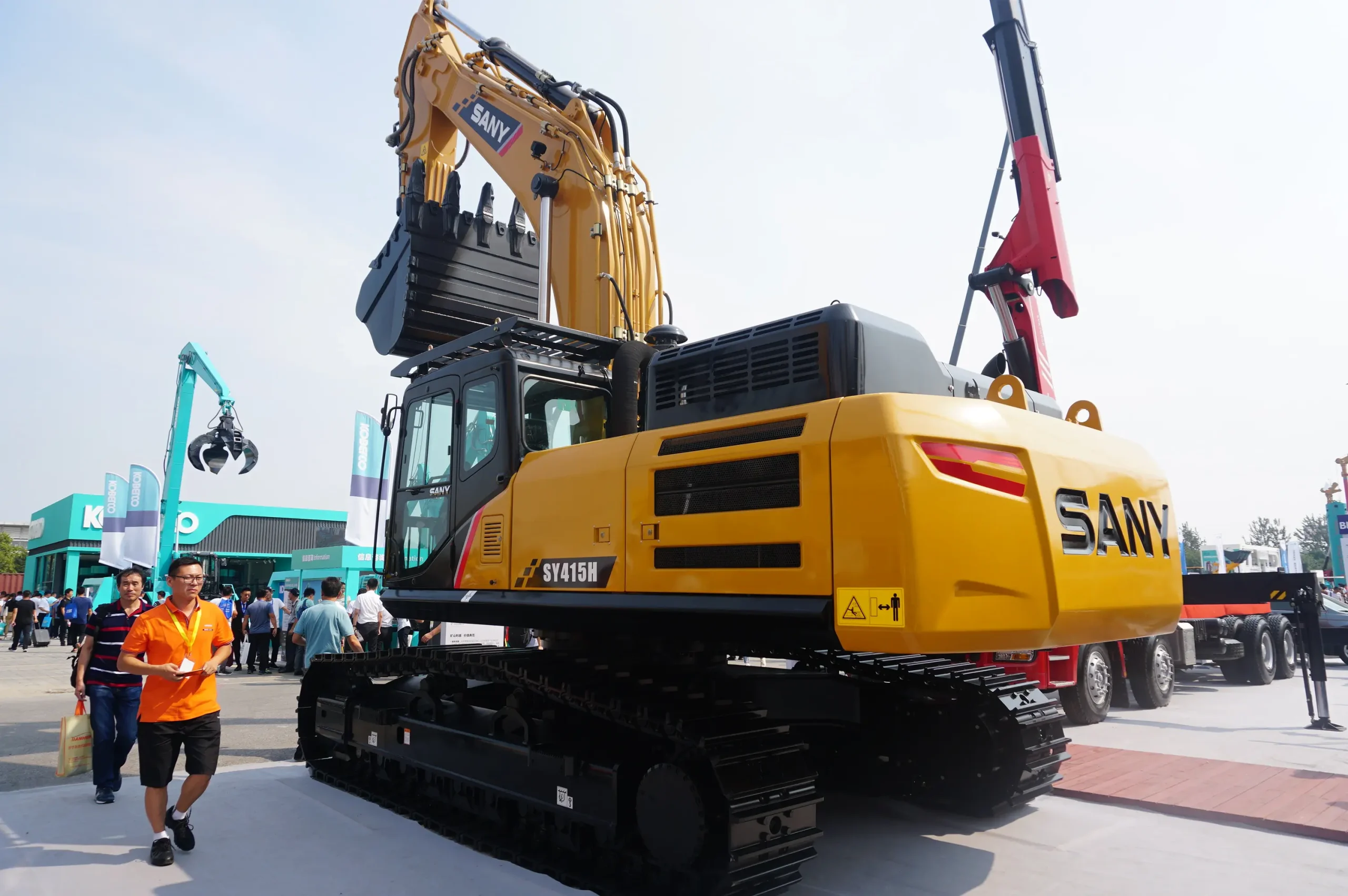 8241fa23bba6584225fef5432bc25639