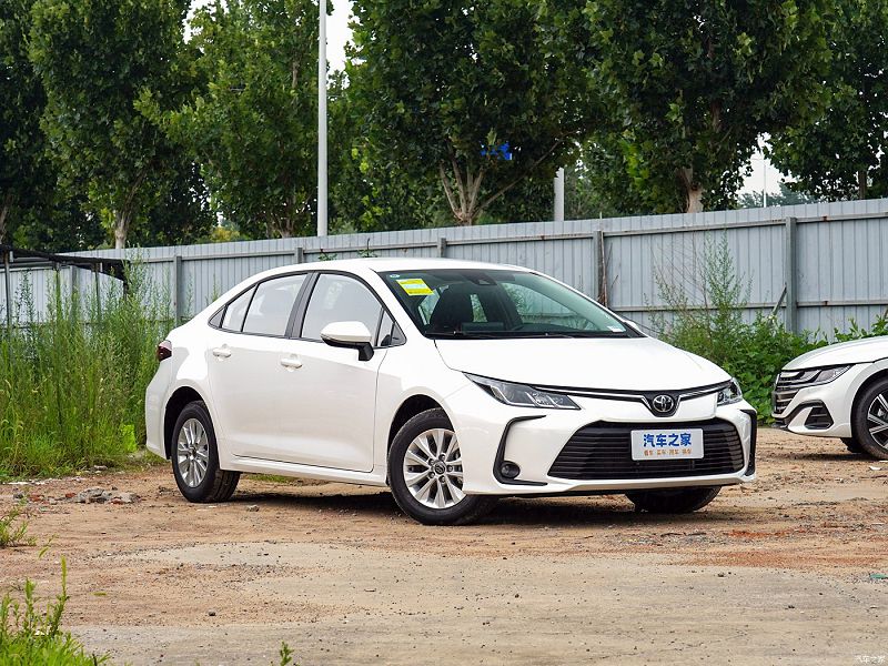 Версия Corolla 1.2T pioneer 2024 года выпуска подходит для российских бытовых нужд, является дорогостоящим и экономичным автомобилем и расширяет рынок зарубежных перевозок