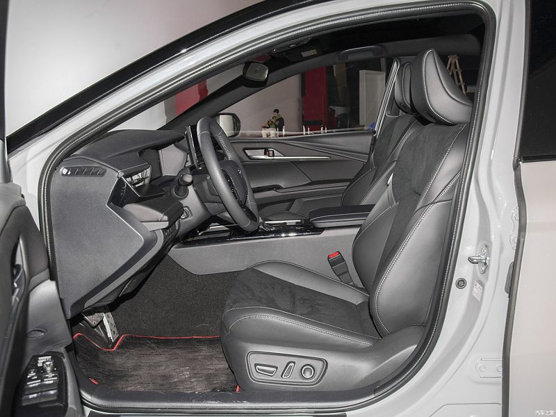 Убедитесь, что качество деталей шасси Топливные автомобили соответствует предъявляемым требованиям