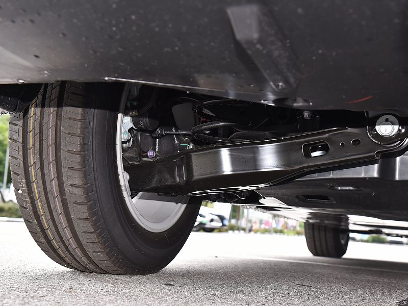 Стабильность и безопасность использования деталей шасси Экономичные автомобили