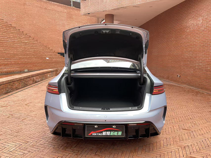 Различные схемы деталей шасси Новый топливный автомобиль имеют свои преимущества и недостатки