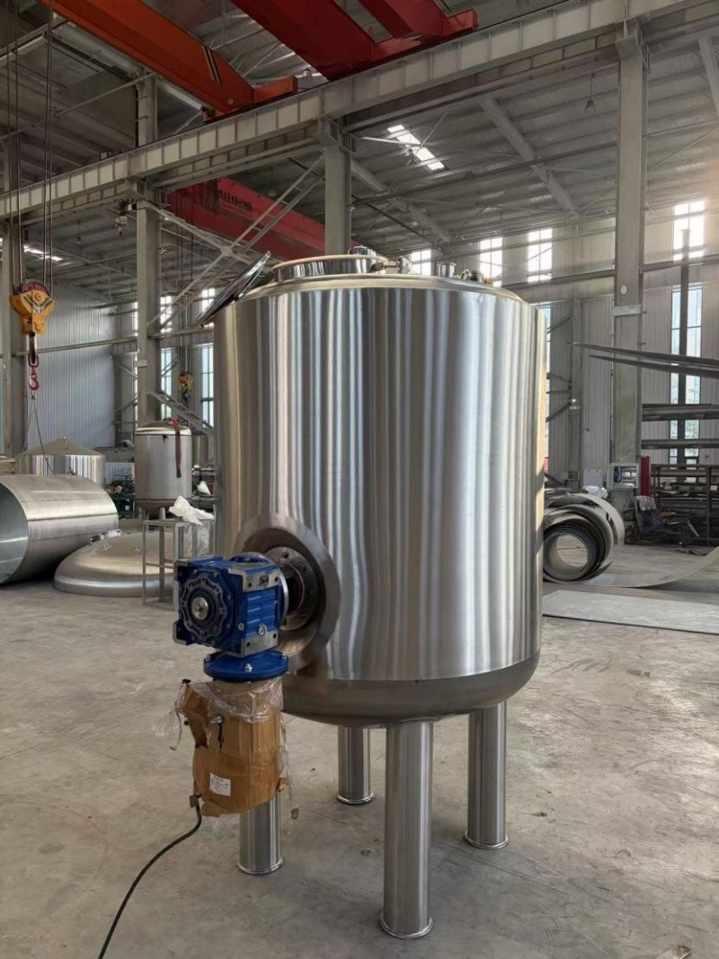 Смесительный резервуар427 (2)