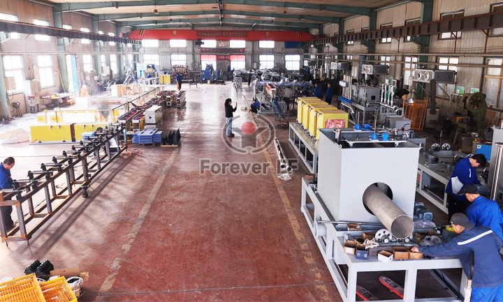 Фото с завода: Линия термообработки стальных труб (сборка в цехе + шкафы питания + склад готовой продукции)