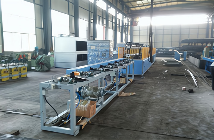 Какое оборудование лучше всего подходит для термического улучшения (закалки и отпуска) анкерных болтов?