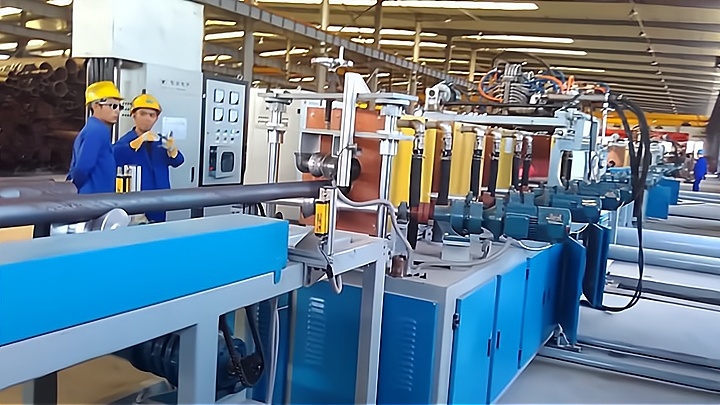 Как реализовать энергосберегающее производство отпуска и закалки стальных труб с использованием интеллектуального последовательного источника питания?