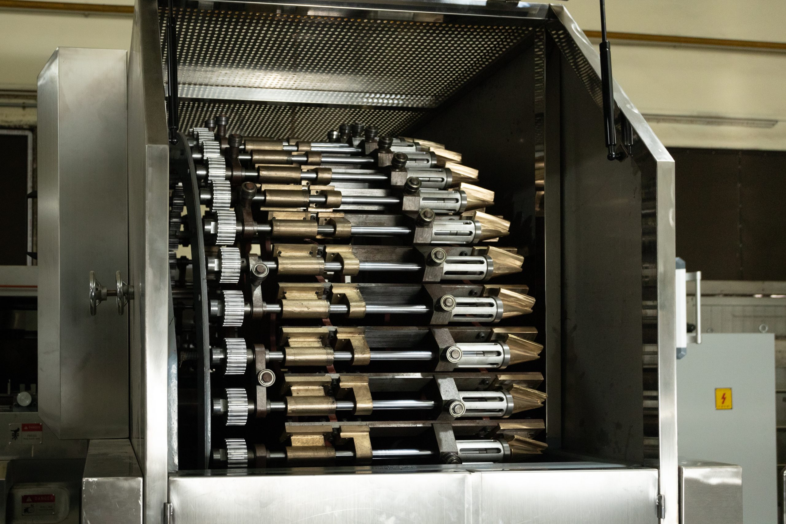 Оборудование для изготовления рулетов типа «Колесо обозрения»: двойной прорыв по эффективности и энергопотреблению, становясь эталоном отрасли