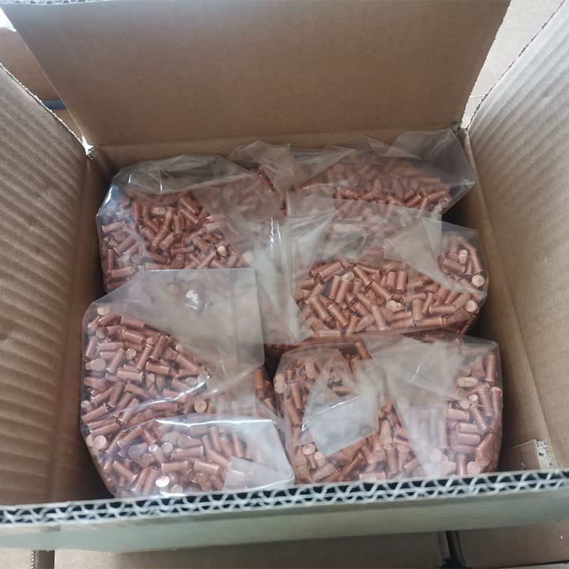 Компания Changzhou Haijun Trading Co., Ltd. отправила партию сварочных шпилек, изготовленных на заказ, в Россию, гарантируя качество и сервис.