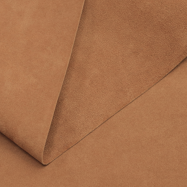 ZG2026FБычья натуральная кожа, имитирующая мех, продается по метру. Есть в наличии 1,4 мм.