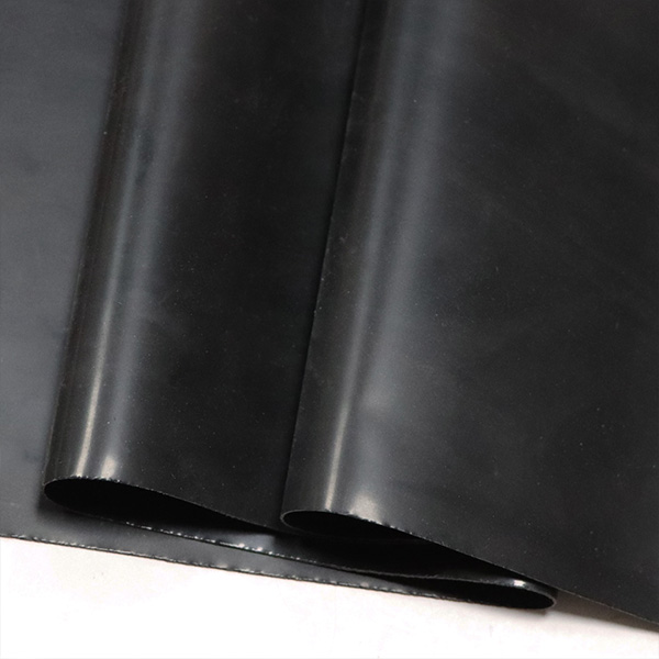 Латексная кожа 0,25 — 1,2 мм толщиной и может быть упакована в одежду для обуви