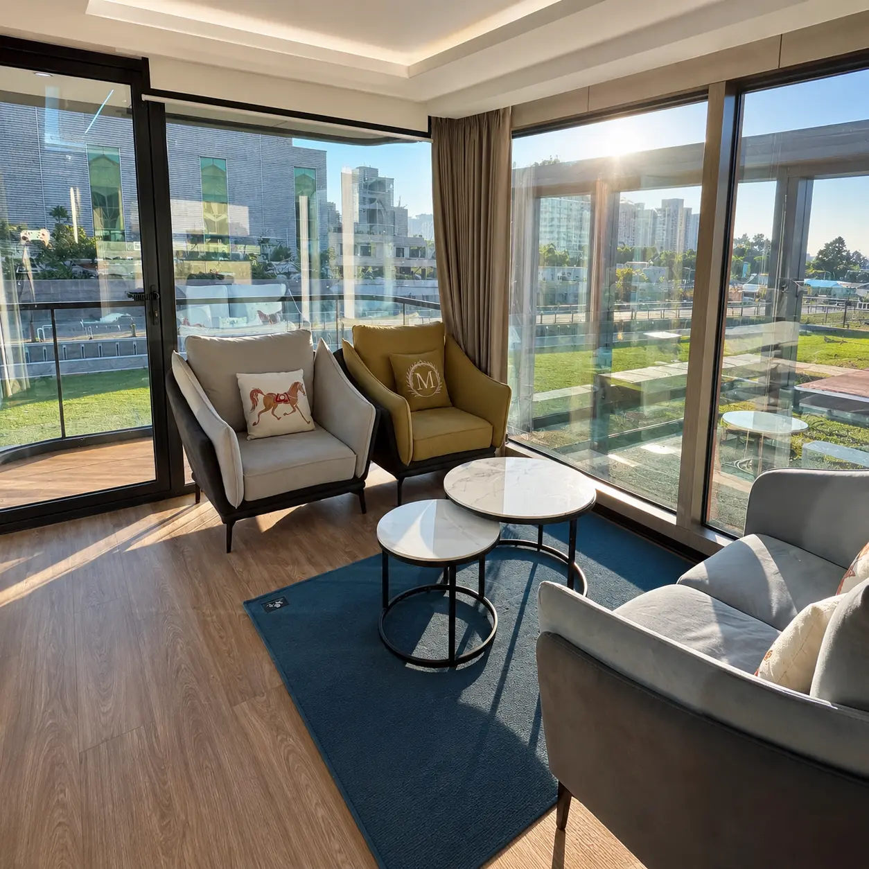 Капсульный модульный дом X7 с панорамным остеклением, 34,5 м²