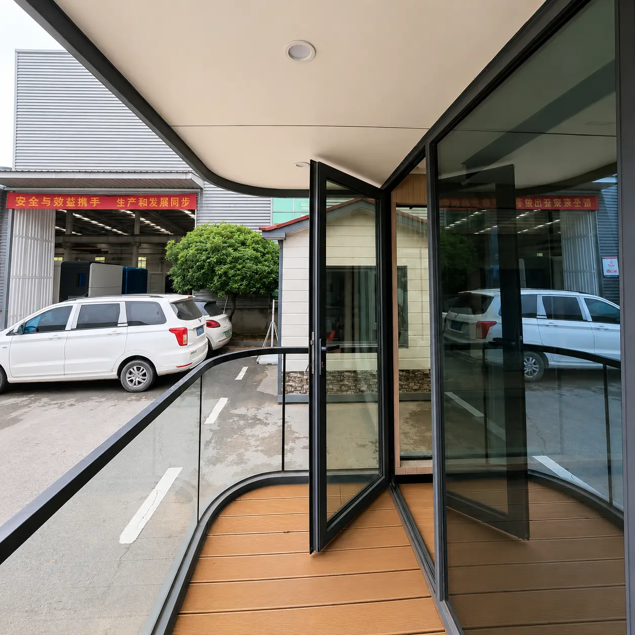 Капсульный модульный дом X5 с панорамным остеклением, 28,05 м²