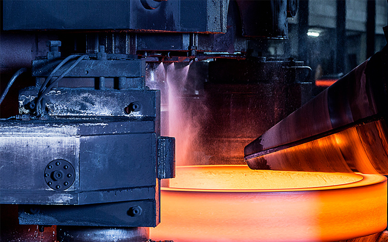 Серия ферросплавов включает никель-магниевую проволоку с флюсовым наполнителем, низкоборовые агенты для упрочнения и высокоэффективные инокулянты.