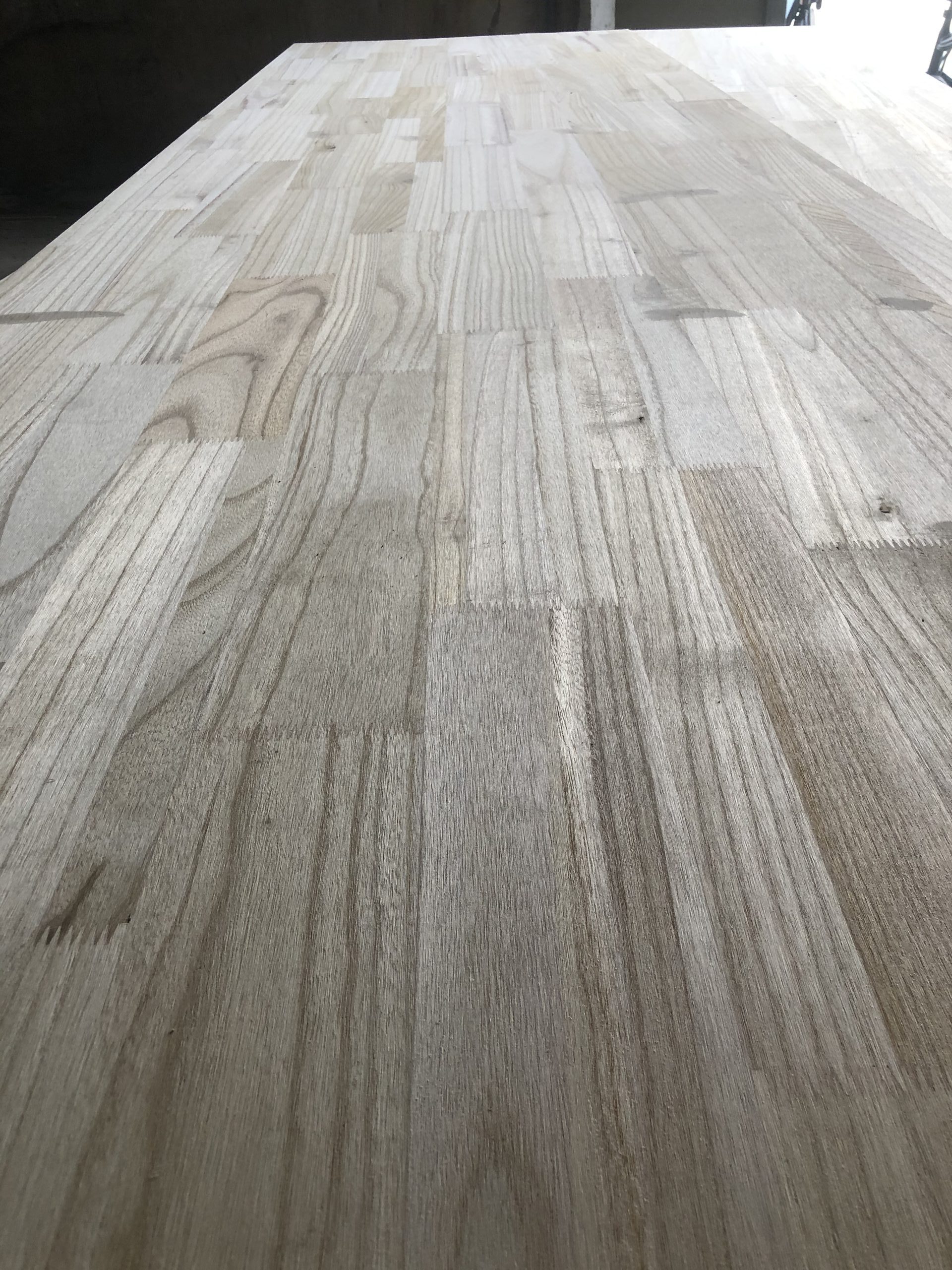 Доска из массива павловнии толщиной 16 мм (18 мм), соединение «шип-паз», павловния FJ.