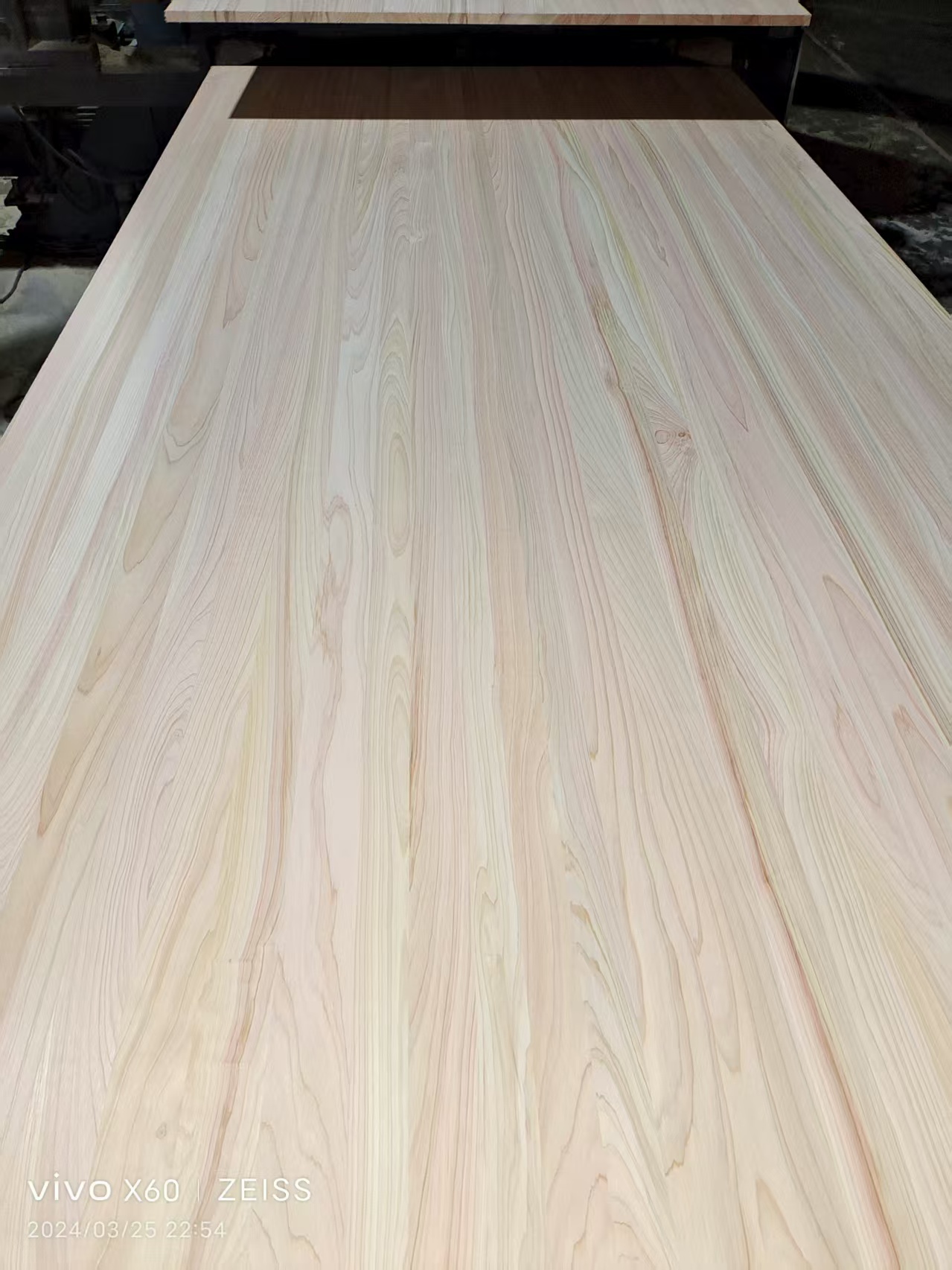 Фабрика продает кипарисовую древесину по низким ценам. Прямые продажи из первоисточника. Качество гарантировано.