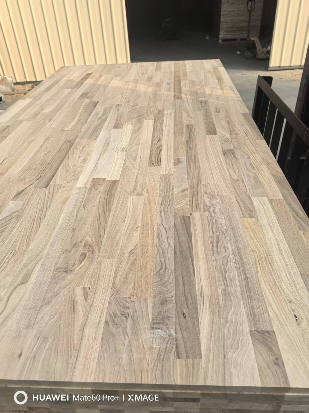 «Внешность» должно быть переведено как «значение внешности»