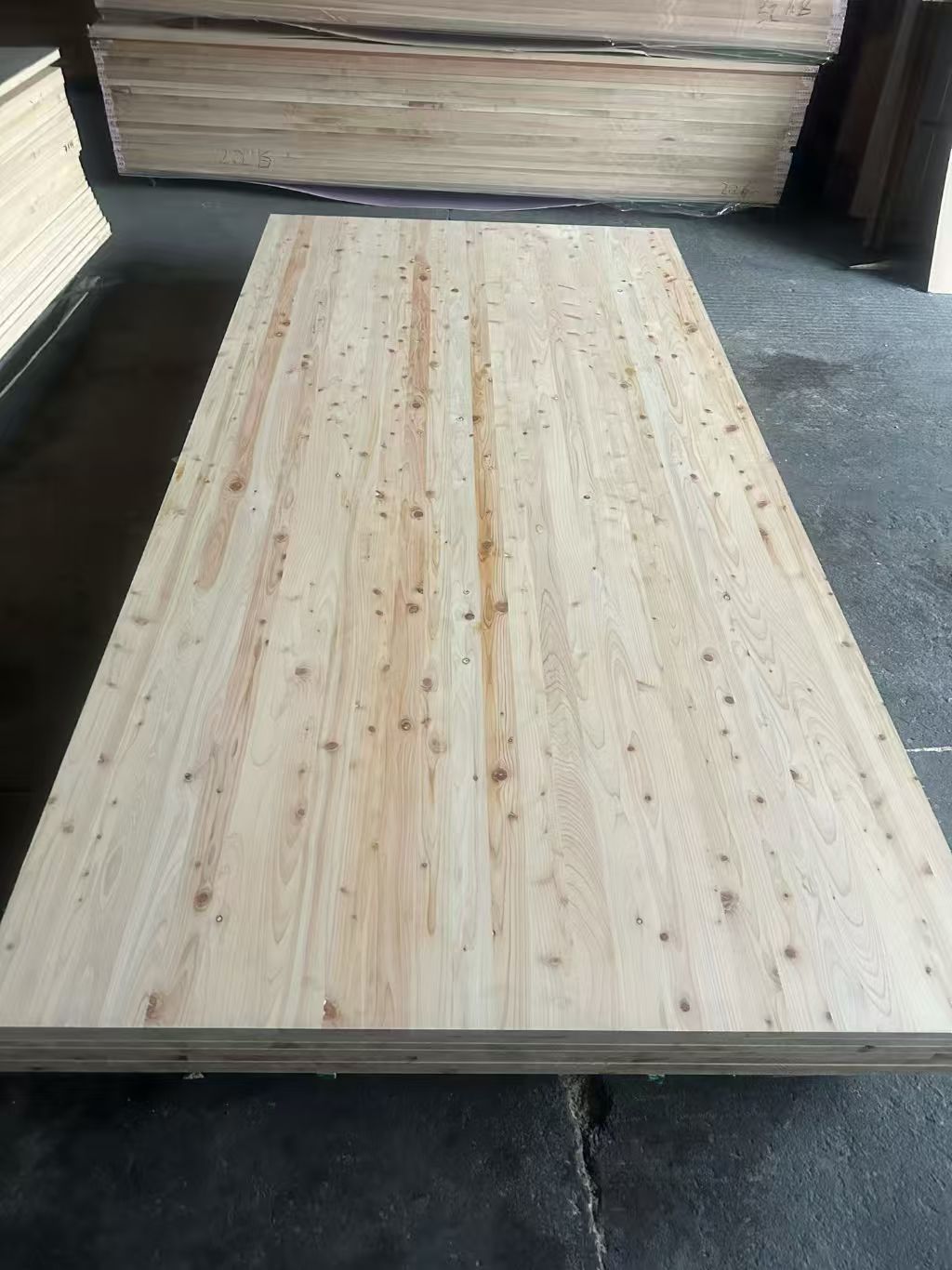 тщательно отобранный кипарис из японских лесов с сертификатом FSC