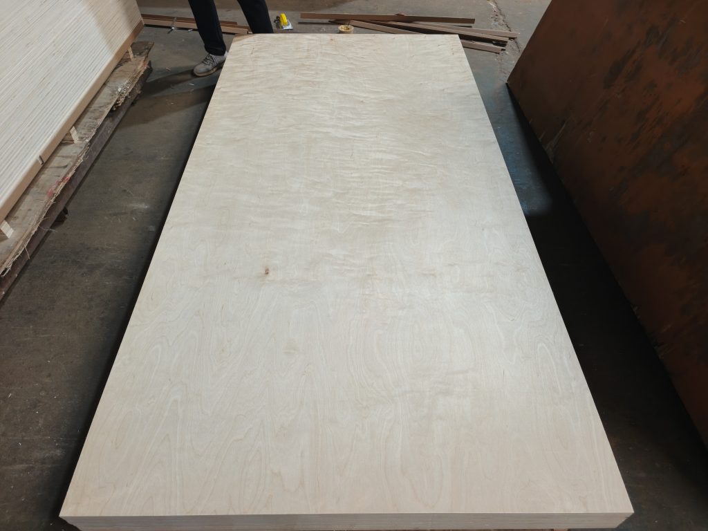 Сделанная оптом берёзовая фанера