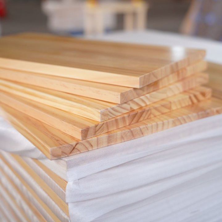 УФ-стойкая доска из массива дерева