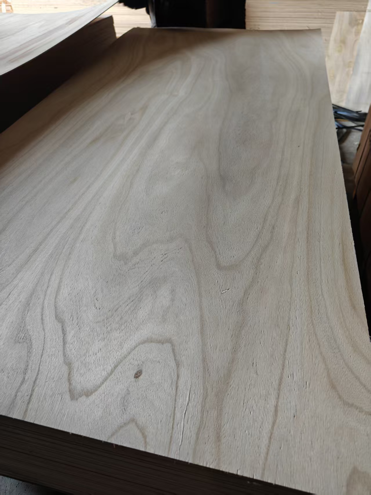 Изогнутая доска из натурального тунгового дерева, тунговая доска, не склонна к растрескиванию и деформации, практичная, долговечная и качественная, подходит для выбора в различных сценариях.