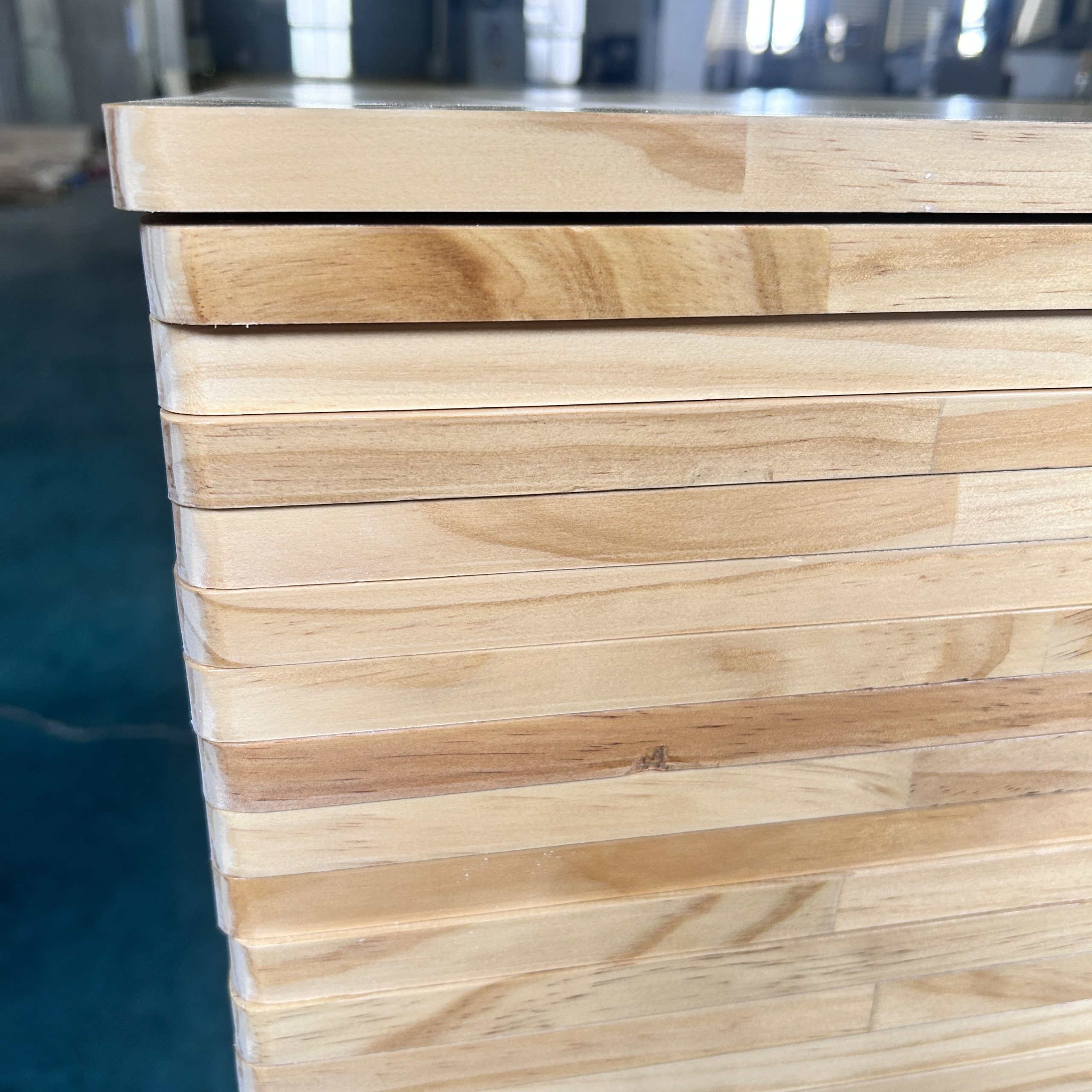 Высококачественная уф-сосна твердая древесина уф-сосна древесина древесина уф-сосна ламинированная древесина