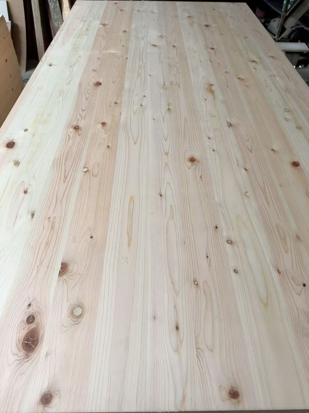 тщательно отобранный кипарис из японских лесов с сертификатом FSC