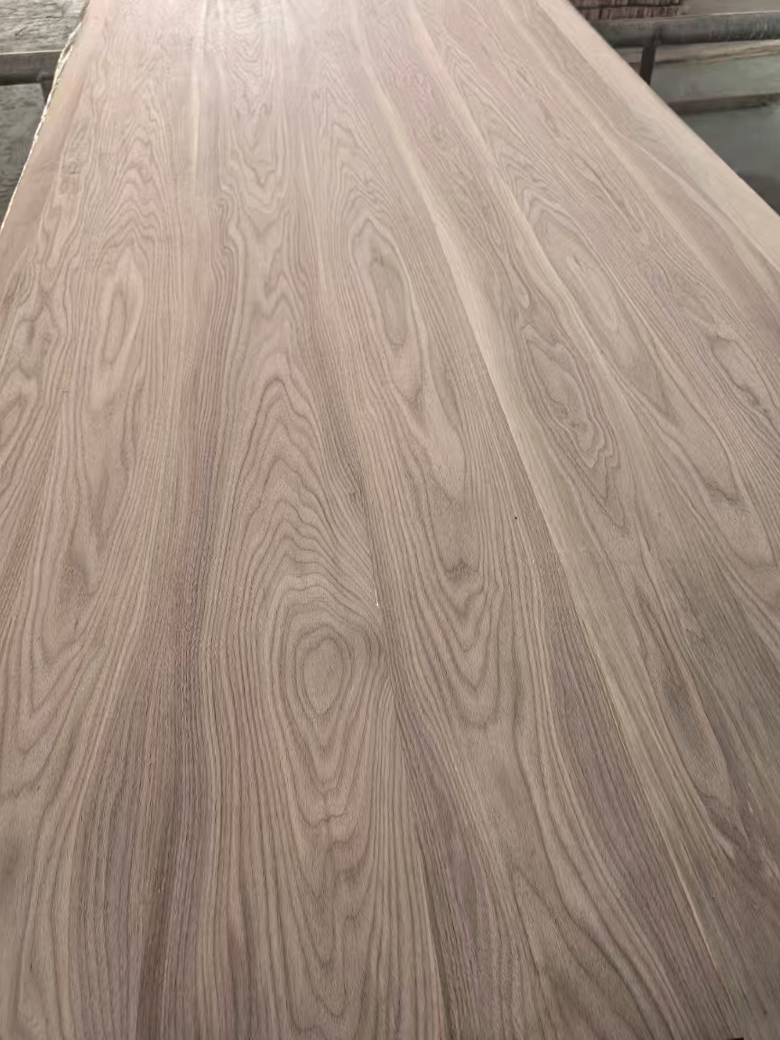 Черный грецкий орех прямому зерну для применения на кухне