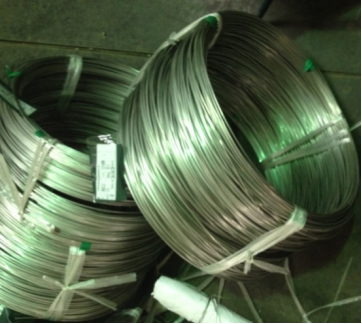 Деформируемый жаропрочный сплав на основе никеля