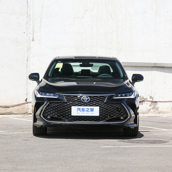 Топливный автомобиль Toyota Asian Dragon седан импортирован из Китая для покупки высококачественной продукции