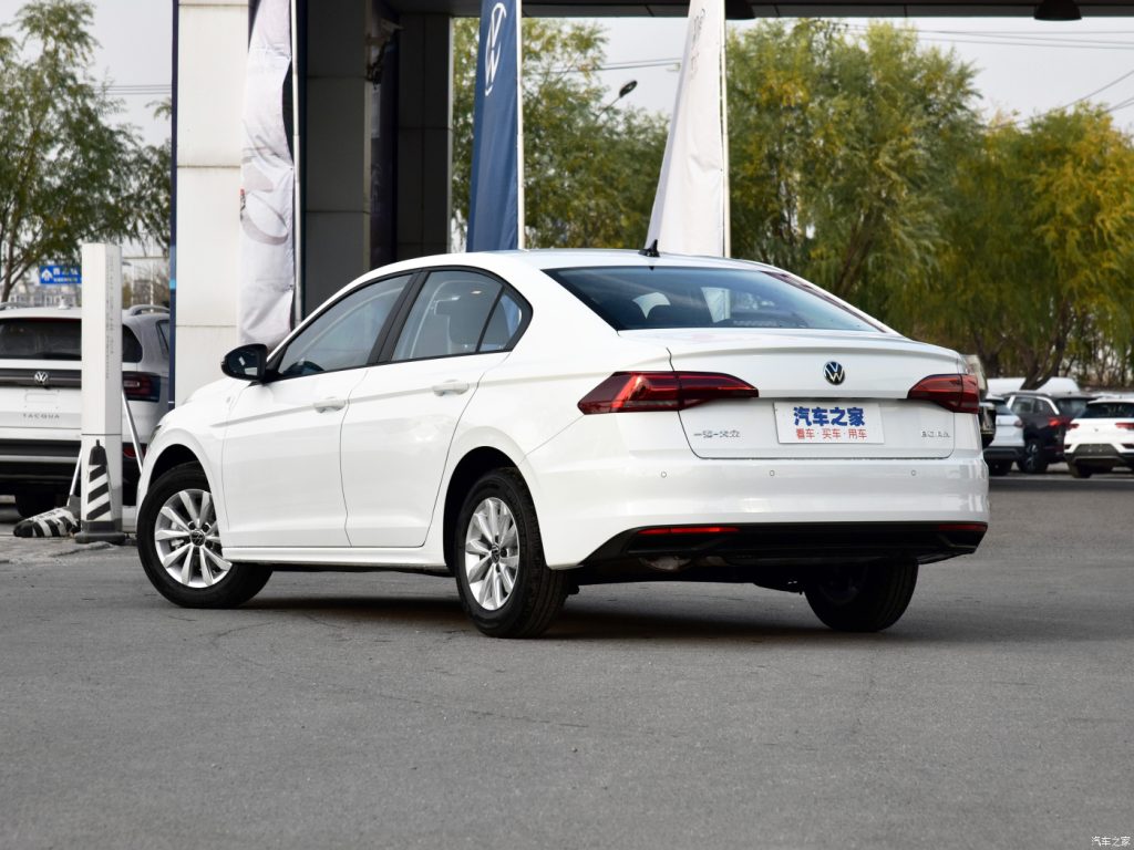 Подержанный 21 Volkswagen Polo - Чунцинская компания Dudu New Energy Vehicle Co., Ltd.