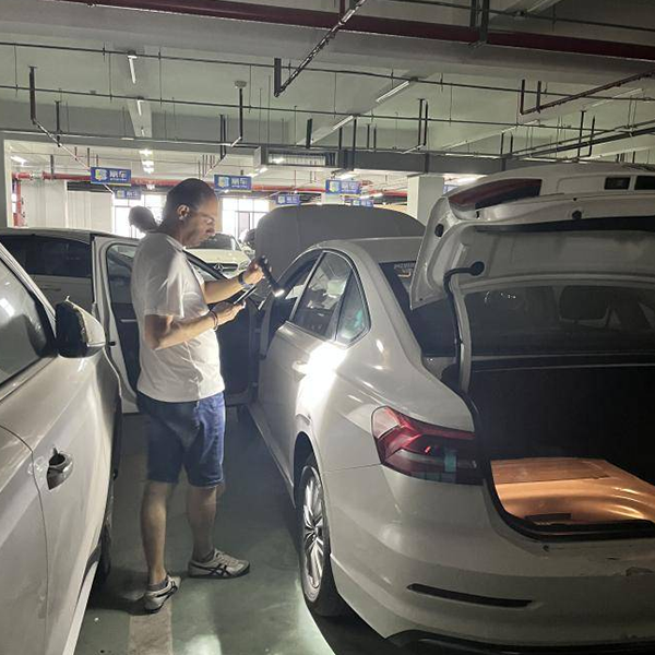 Каковы тренды Changan CS85 в ОАЭ и Китае?